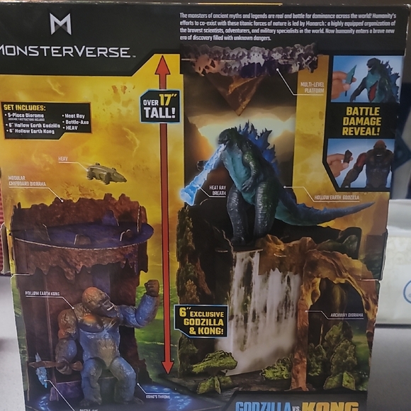 Godzilla vs. Kong Action Figure Set - Picture 2 of 2